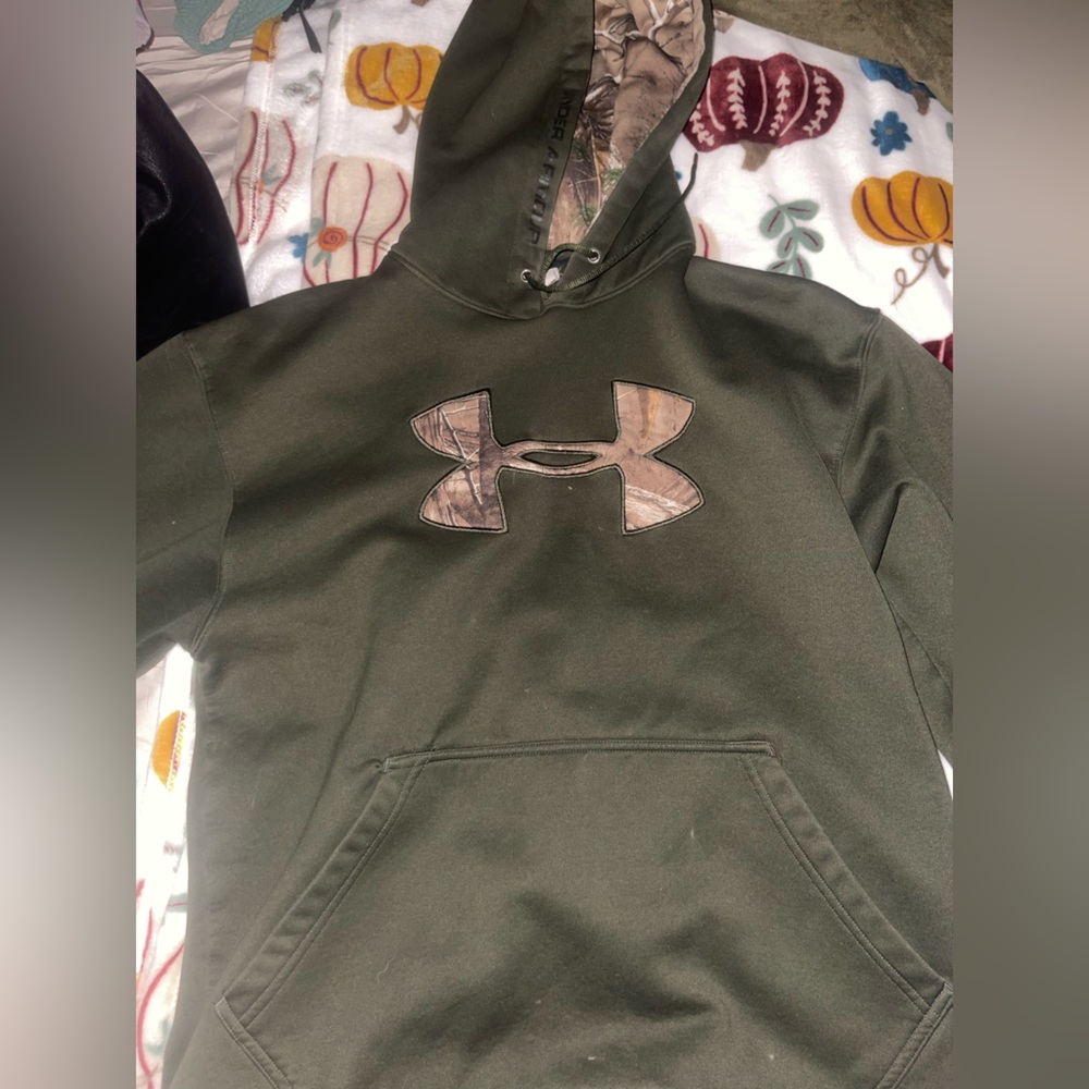 Under armour green jacket with camo